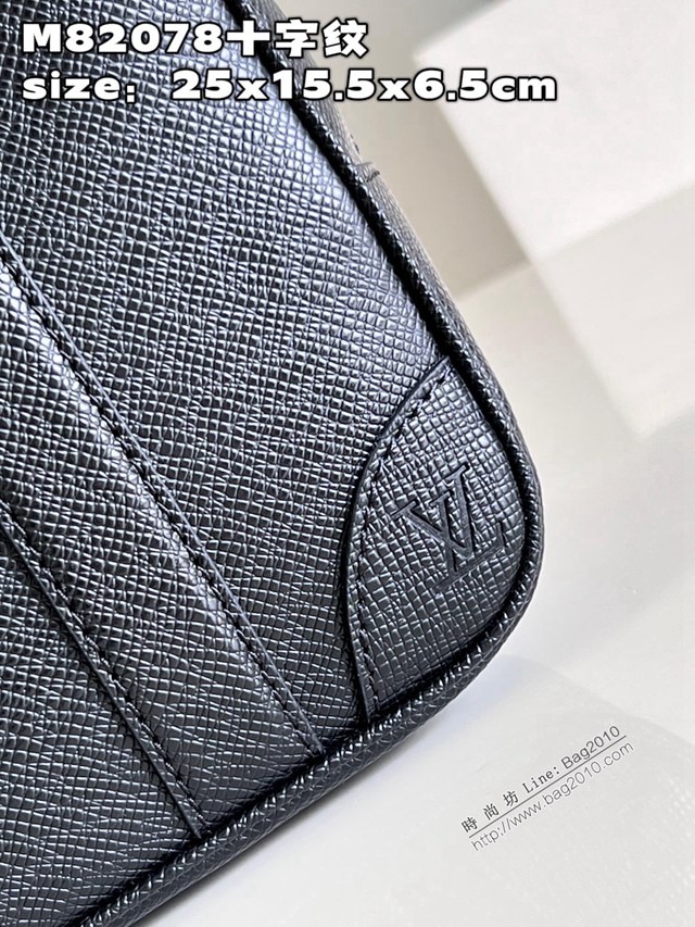 LV專櫃2023新款Pochette Kasai手包 M82078十字紋 路易威登黑色全皮男士手拿包 dn1285
